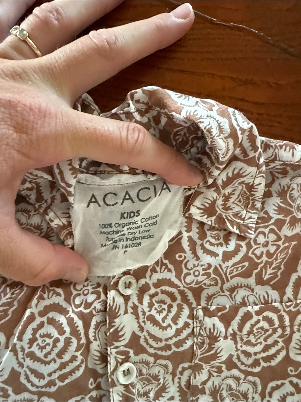 Acacia Kids aloha shirt - Picture 2 of 3